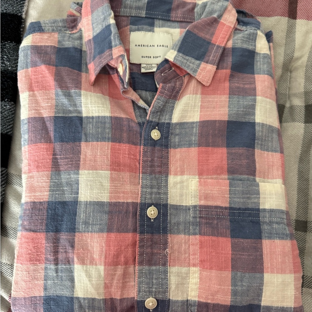 American Eagle Plaid Button-Up Shirt
